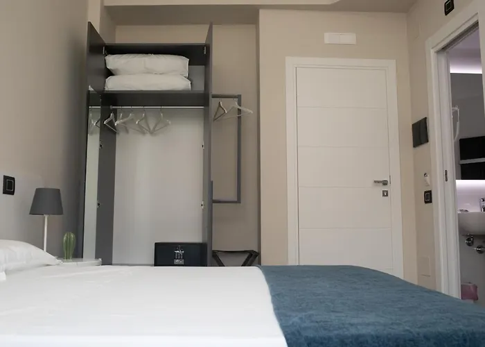 Vicolo 5 3* Σαλέρνο